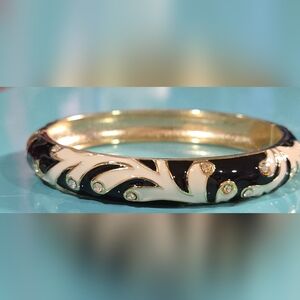 Nordstrom Sequin NYC Enamel Bangle‎ Bracelet Black & White Swirl Crystals NWOT